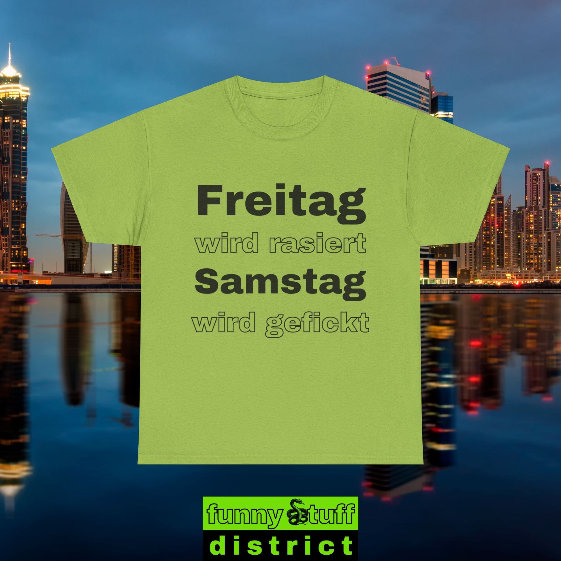 T-Shirt Baumwolle in kiwigrün von vorne Motiv Freitag wird…