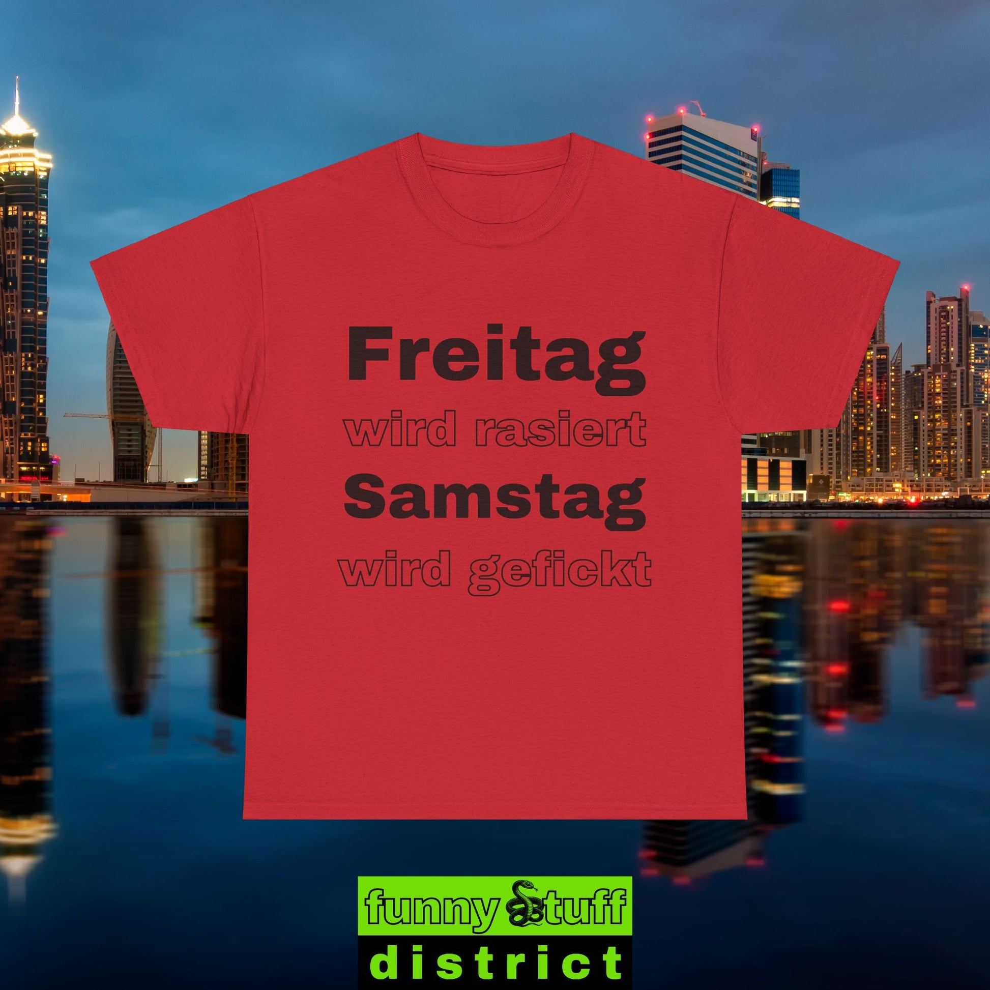 T-Shirt Baumwolle in rot von vorne Motiv Freitag wird…